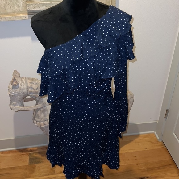 WAYF one shoulder ruffle blue white polka dot mini dress M - Picture 6 of 12